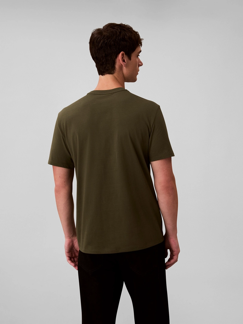POLERA CON MICRO MONOGRAMA BORDADO - 3