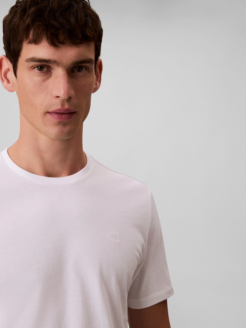 POLERA CON MICRO MONOGRAMA BORDADO - 5