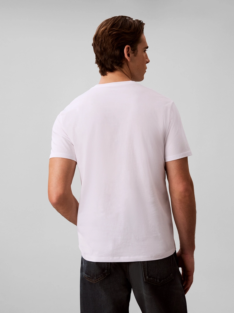 POLERA CON GRAFICO CIRCULAR DE LOGO - 3