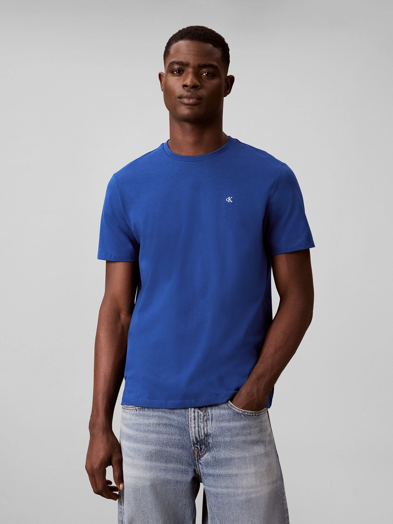 POLERA CON MICRO MONOGRAMA BORDADO - 1