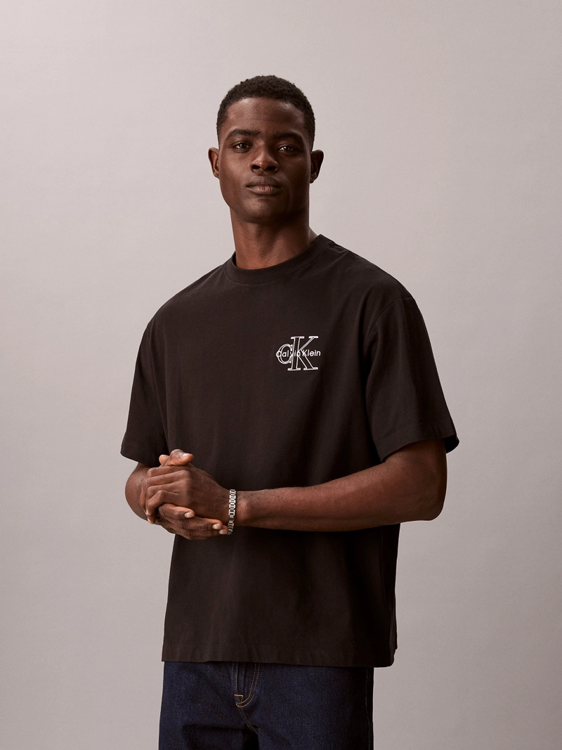 POLERA CON MONOLOGO BORDADO - 1
