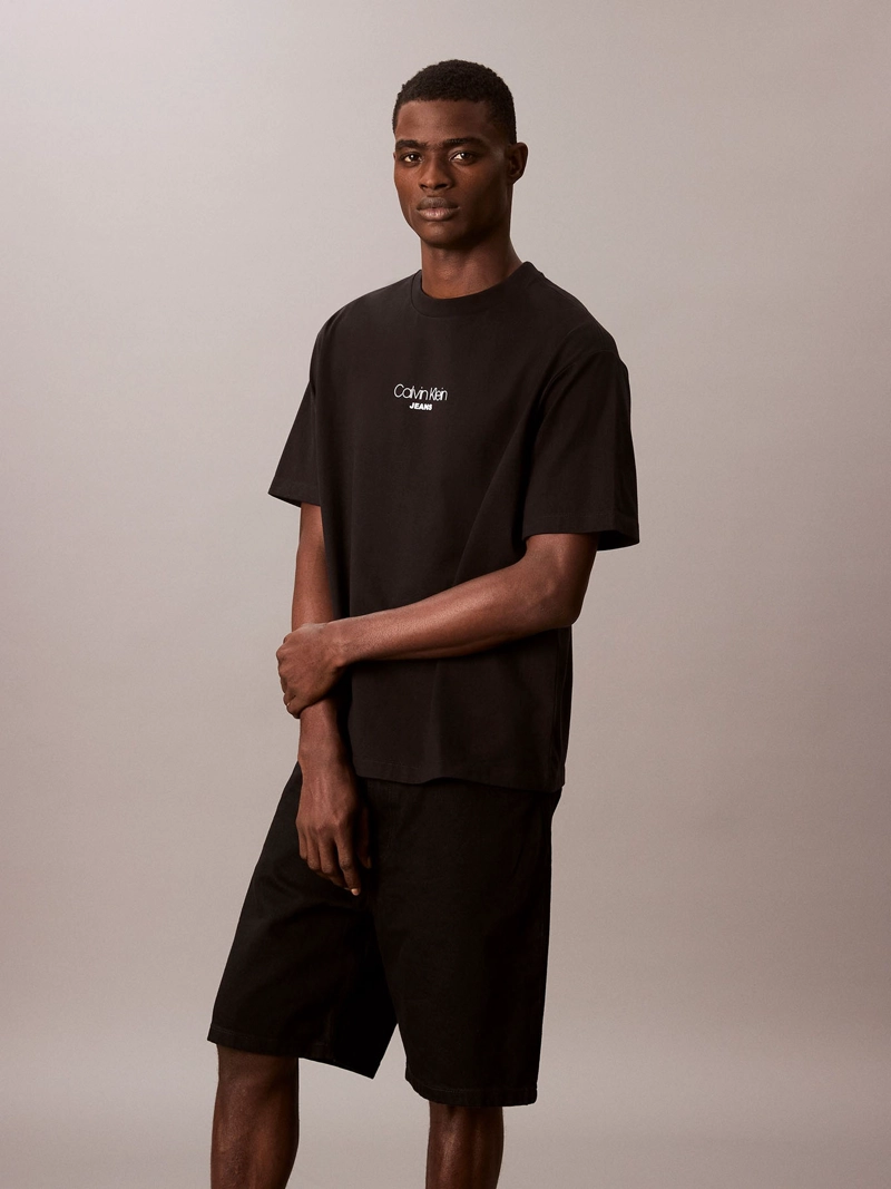 POLERA RELAXED CON LOGOTIPO EN RELIEVE - 1