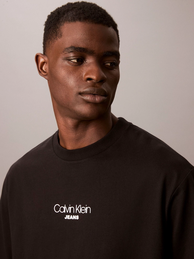 POLERA RELAXED CON LOGOTIPO EN RELIEVE - 6