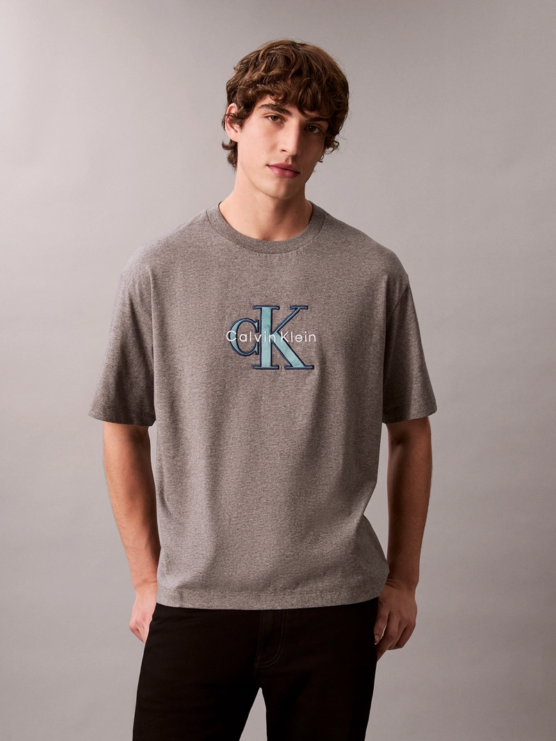 POLERA CON GRAFICO DE MONOLOGO - 1