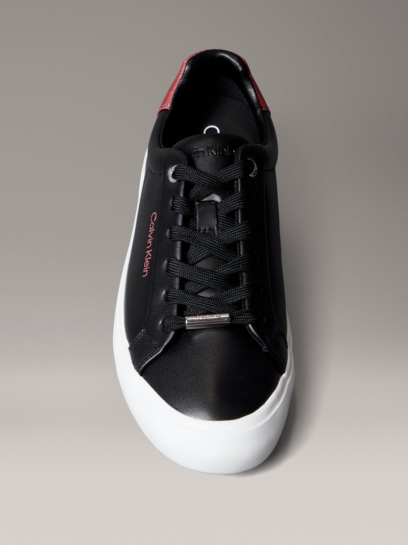 ZAPATILLAS DE CUERO CON LOGO GRABADO - 3