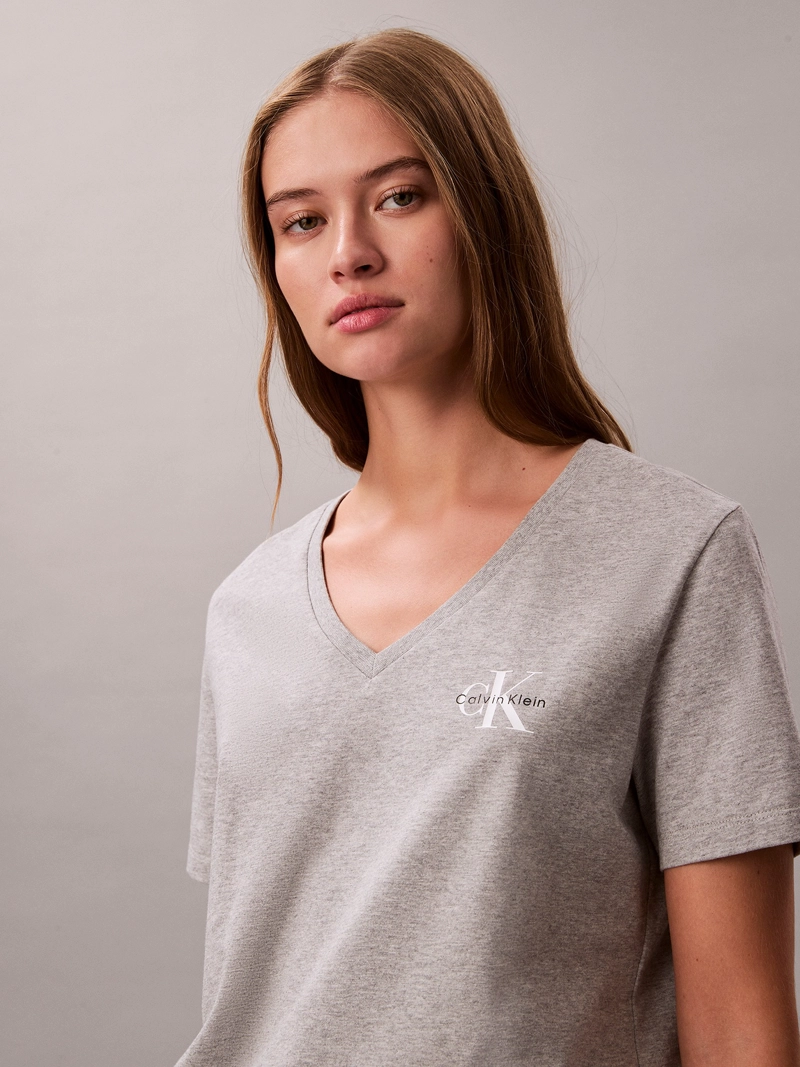 PACK DE 2 POLERAS CON CUELLO EN V - 5