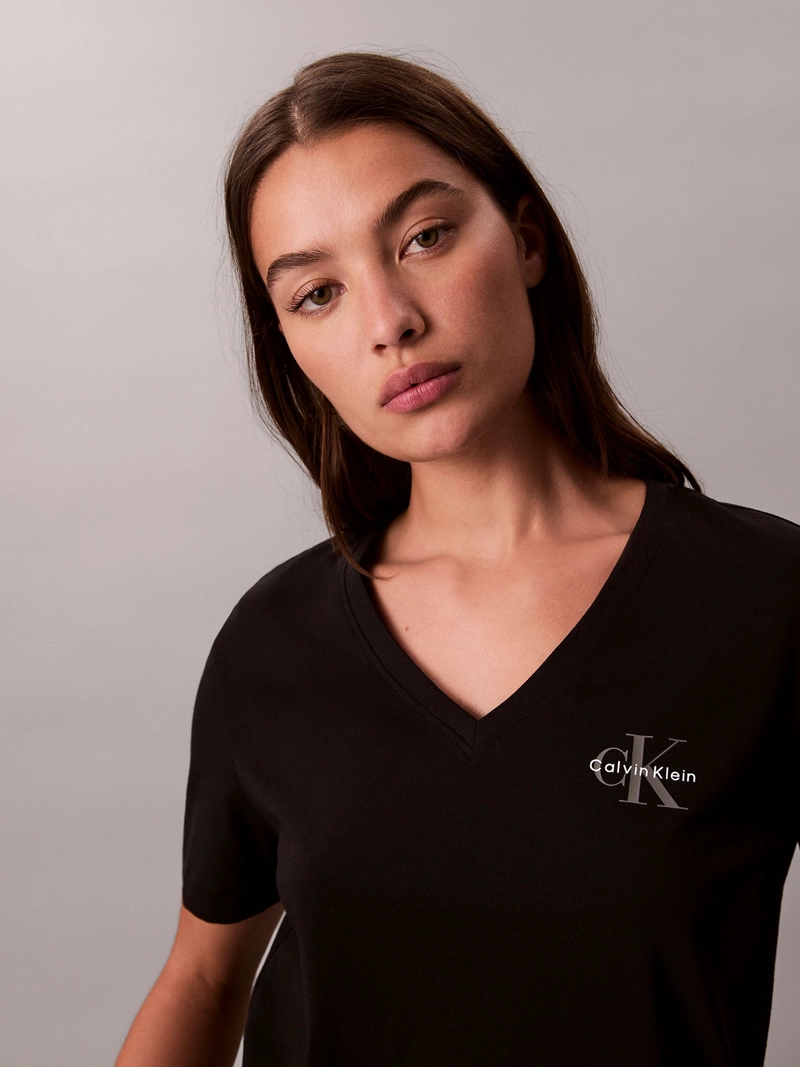 PACK DE 2 POLERAS CON CUELLO EN V - 6