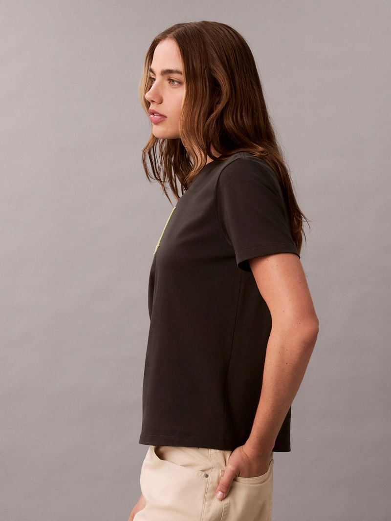 POLERA CLASICA CON LOGO - 4