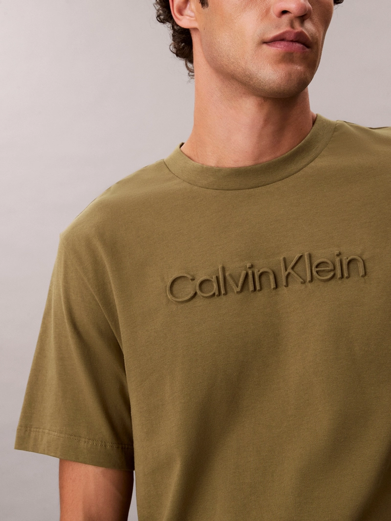 POLERA CON LOGO EN RELIEVE - 5