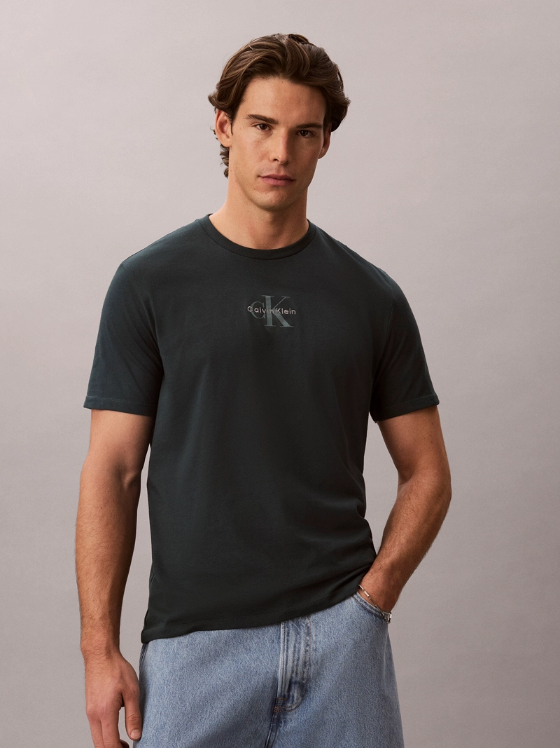 POLERA CON GRAFICO ESTAMPADO MICRO MONOLOGO - 1