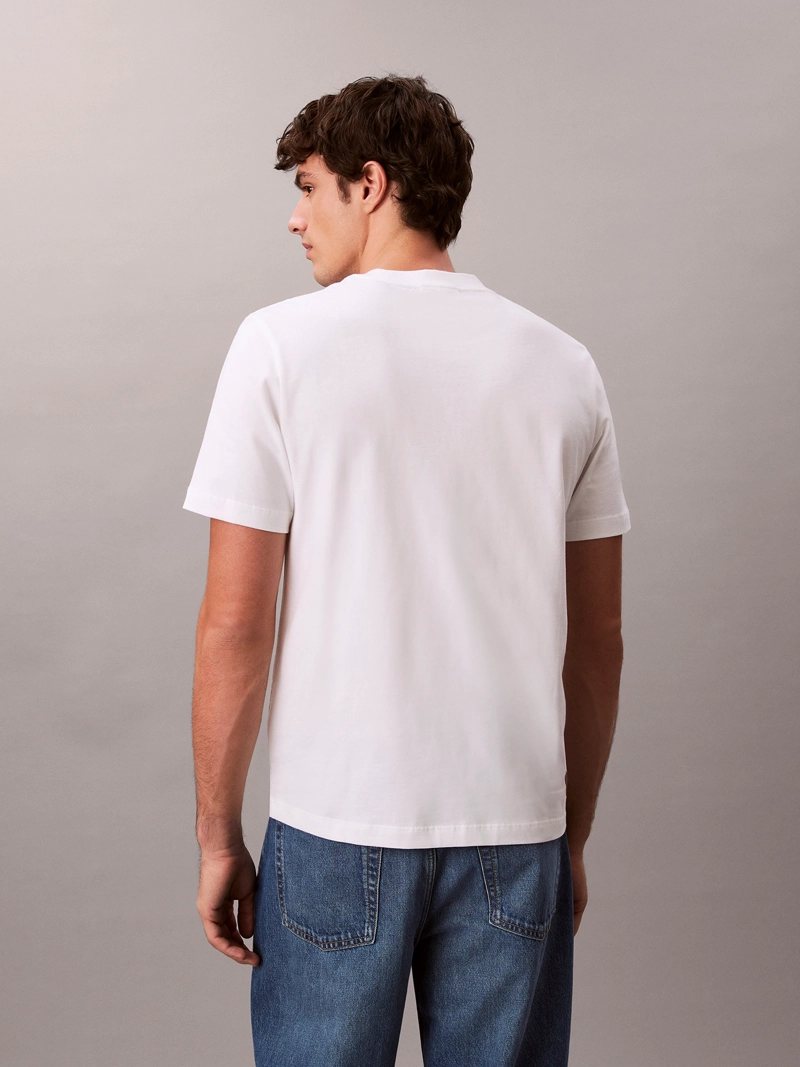 POLERA CON LOGO GRAFICO - 3