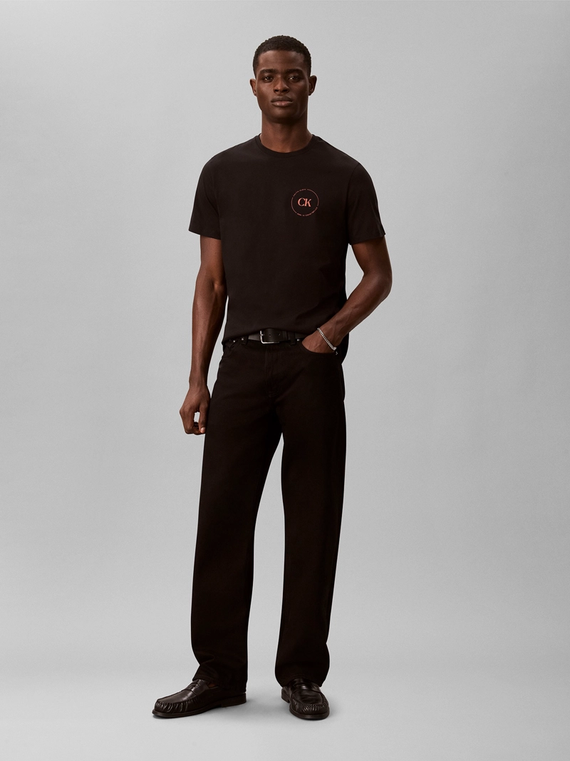 POLERA CON LOGO GRAFICO - 2
