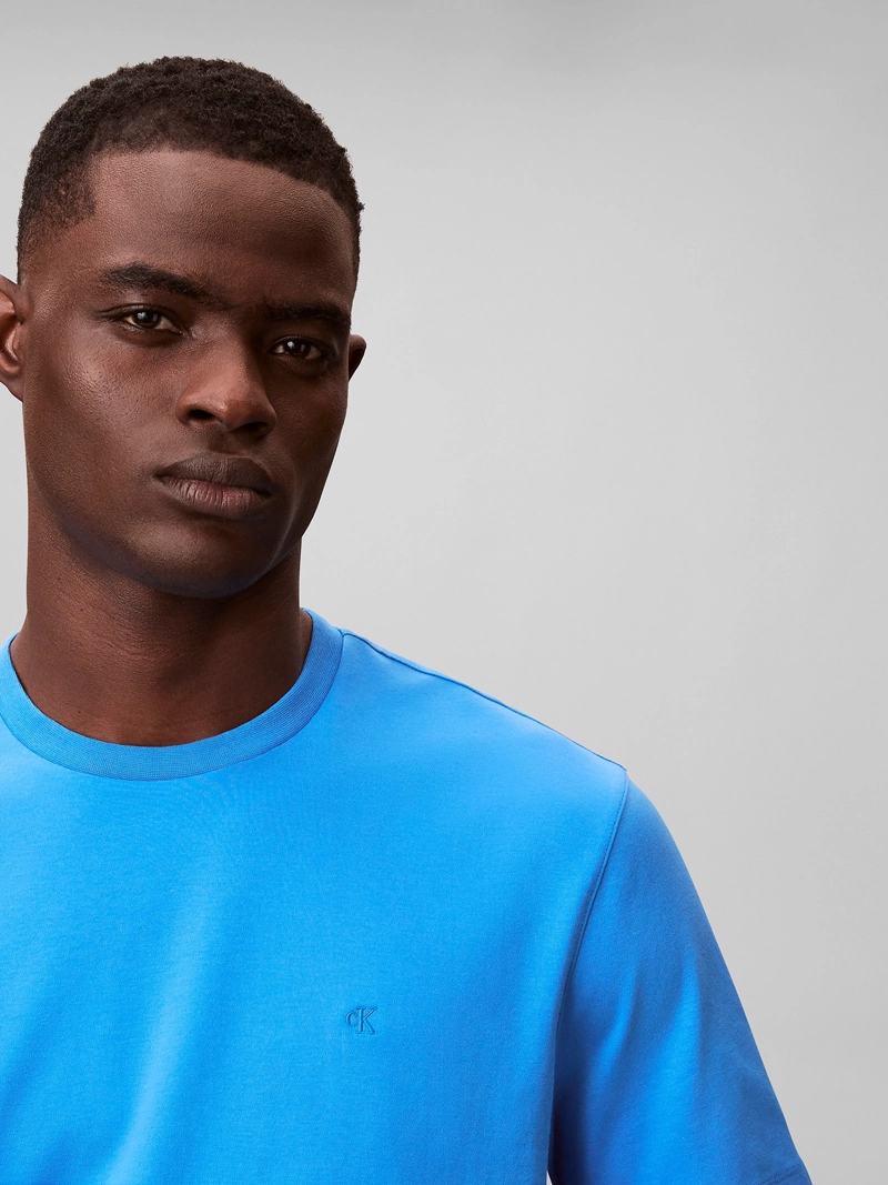 POLERA DE ALGODON SUPIMA CON LOGO BORDADO - 5