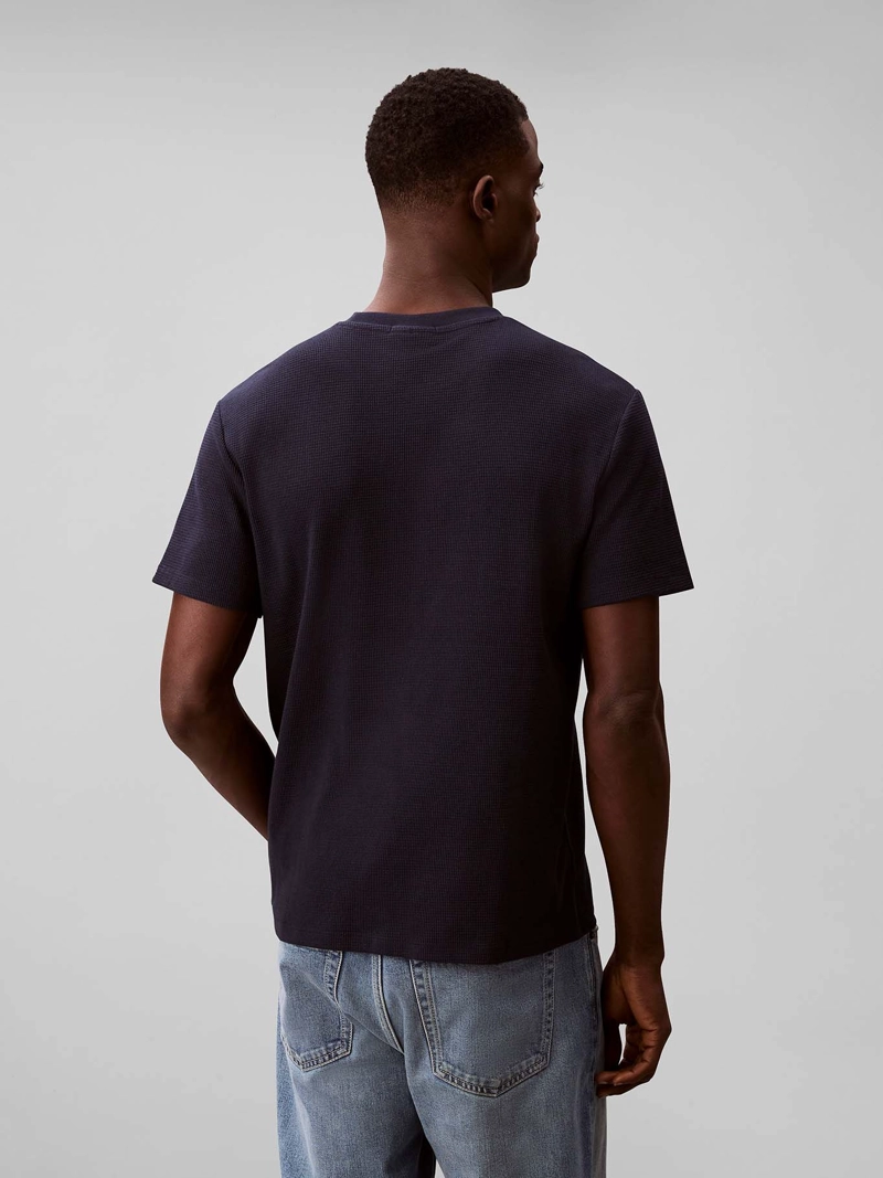 POLERA EN TEJIDO WAFFLE CON ETIQUETA DE LOGO - 3