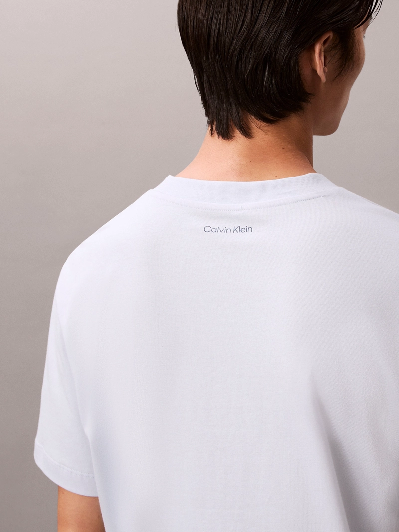 POLERA CON LOGO GRAFICO - 6