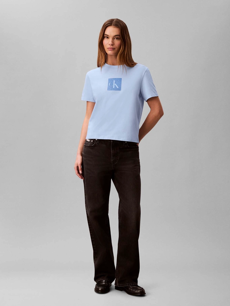 POLERA CLASICA CON MONOGRAMA - 2