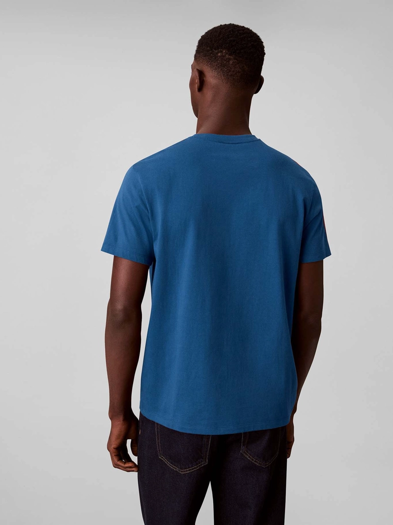 POLERA CLASICA CON MONOGRAMA - 3