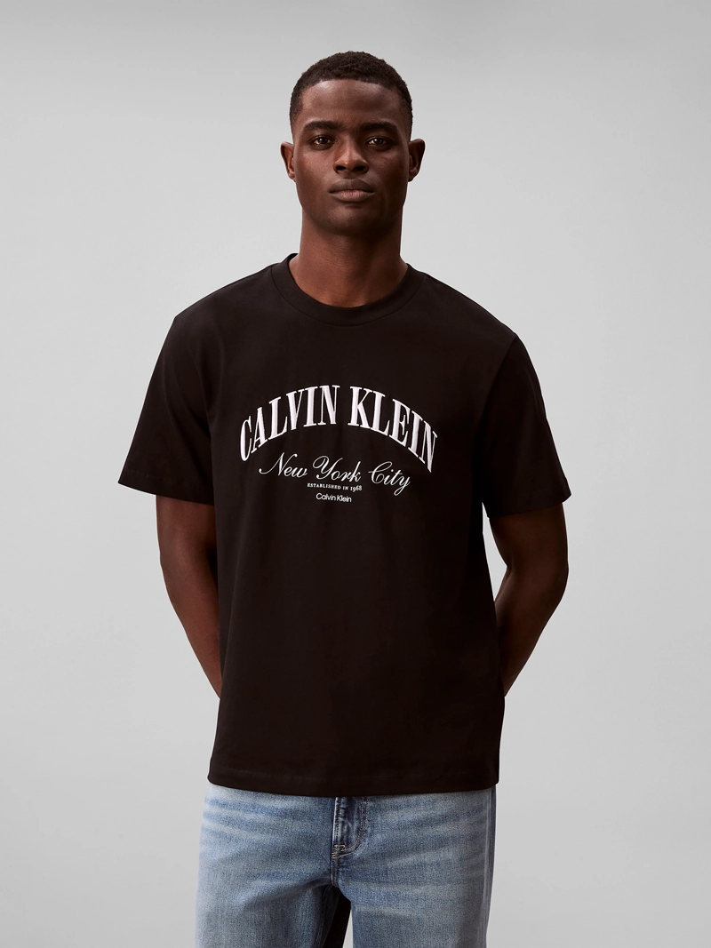 POLERA CON LOGO GRAFICO - 1