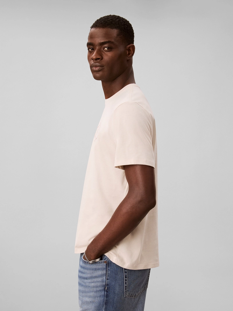 POLERA CON LOGO GRAFICO - 4