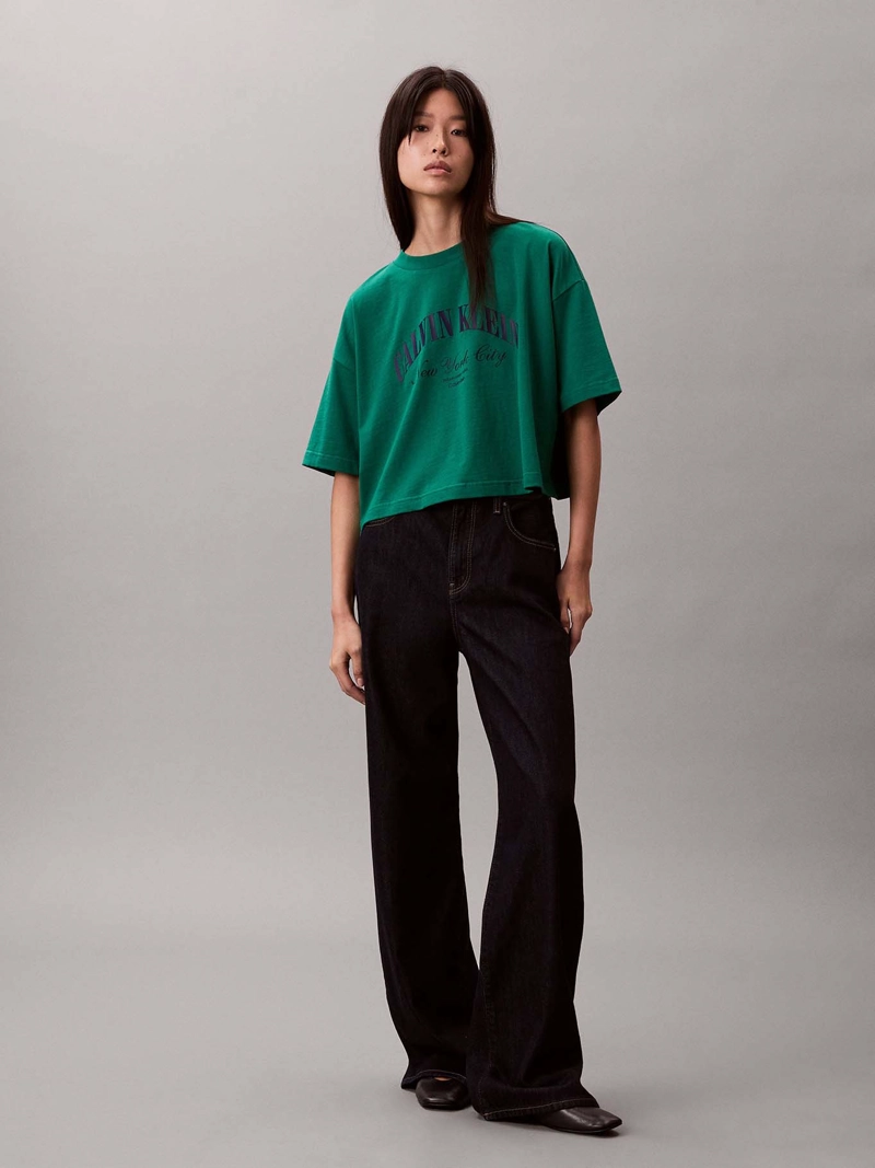 POLERA CROPPED BOXY CON LOGO - 2