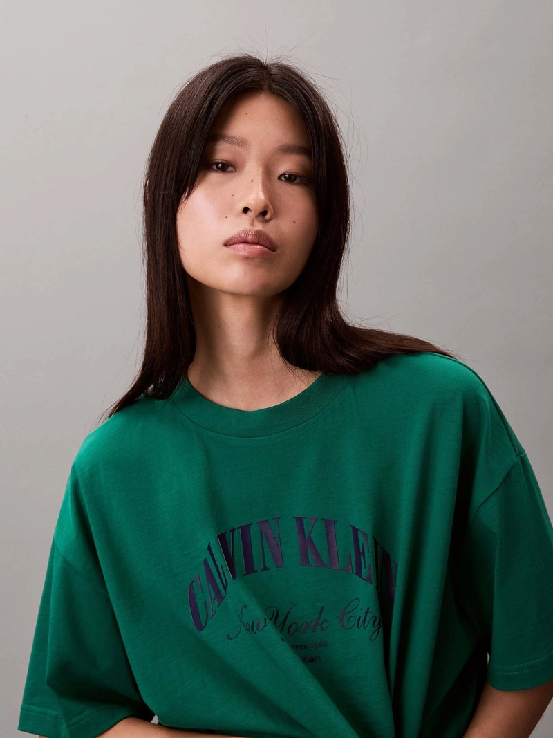 POLERA CROPPED BOXY CON LOGO - 5
