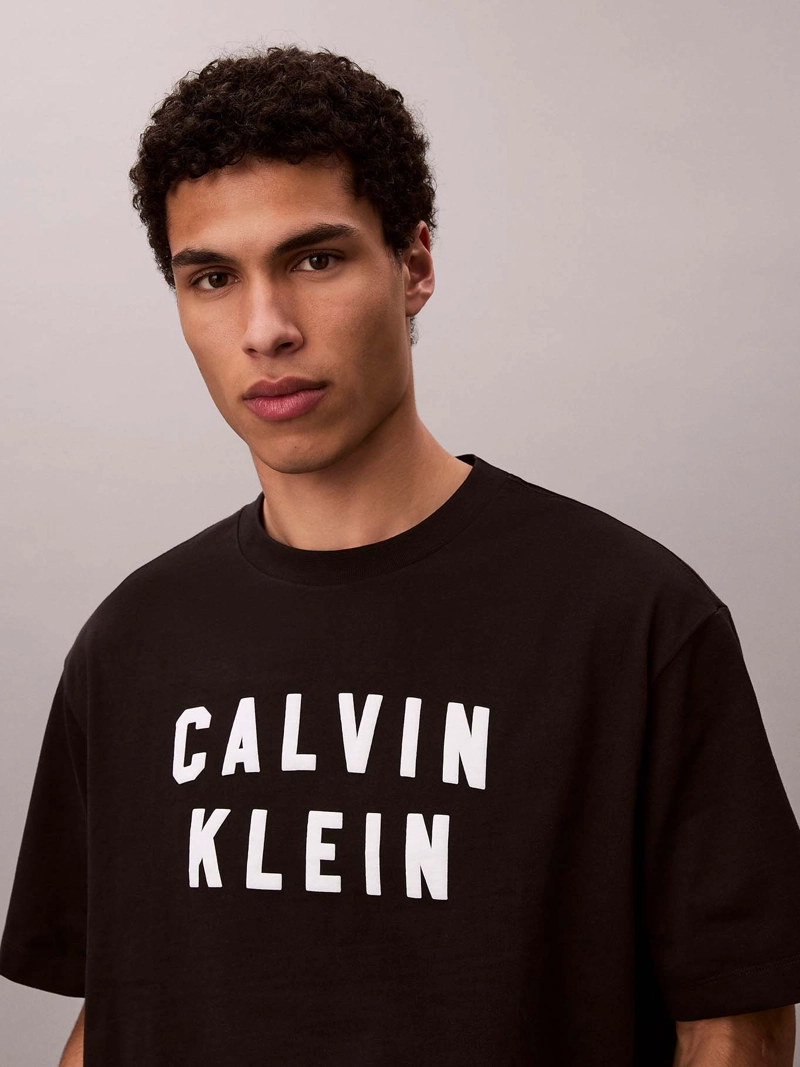 POLERA CON GRAFICO DE LOGO - 5