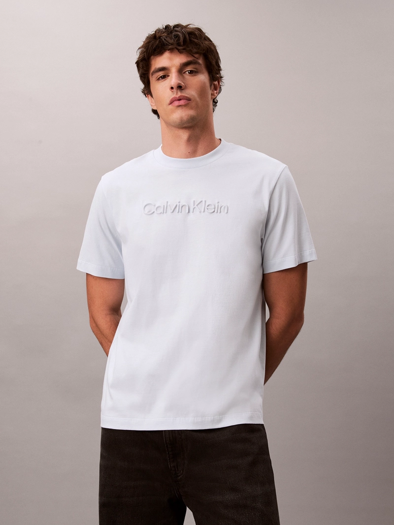 POLERA CON LOGO EN RELIEVE - 1