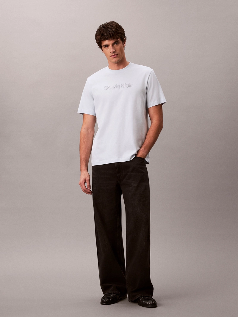 POLERA CON LOGO EN RELIEVE - 2