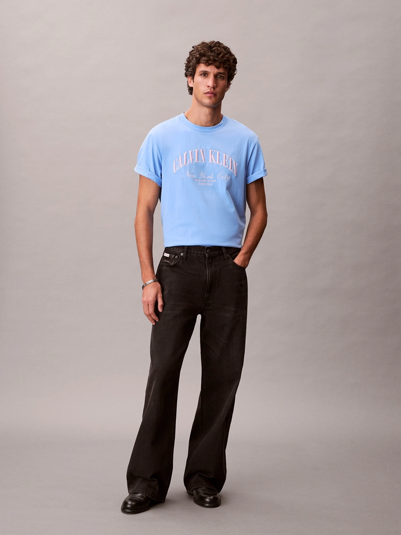 POLERA CON LOGO GRAFICO - 2