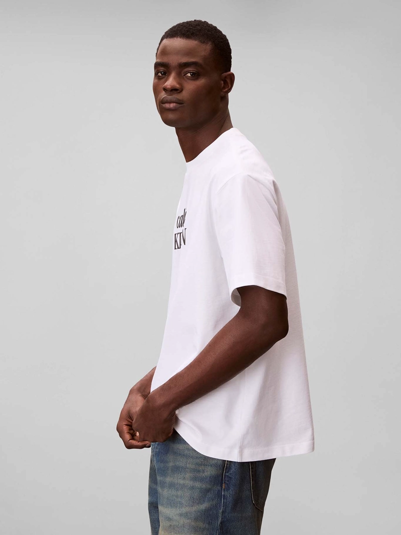 POLERA CON LOGO ESTAMPADO - 4