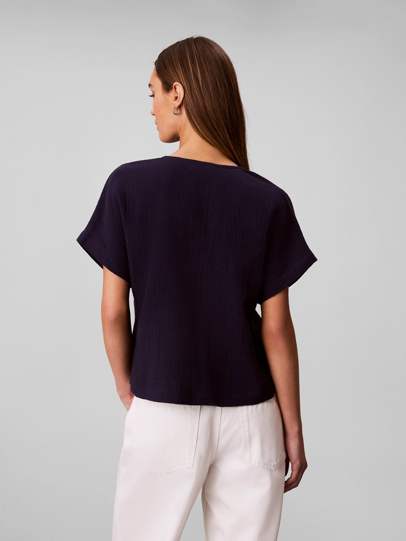 BLUSA MANGA CORTA CON CUELLO EN V - 3