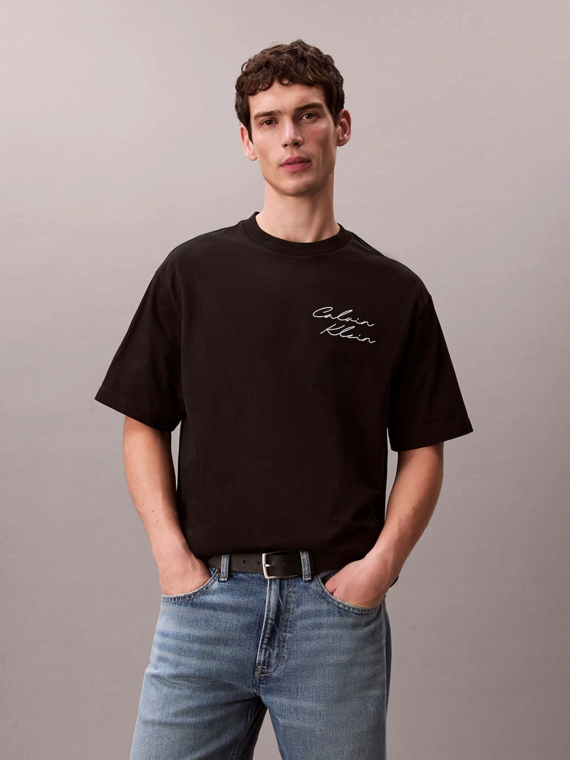 POLERA CON ESTAMPADO GRAFICO - 1