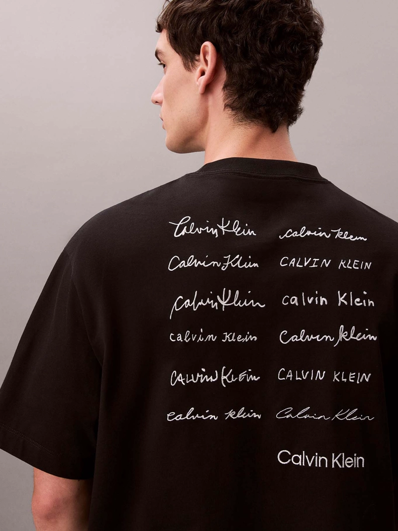 POLERA CON ESTAMPADO GRAFICO - 5