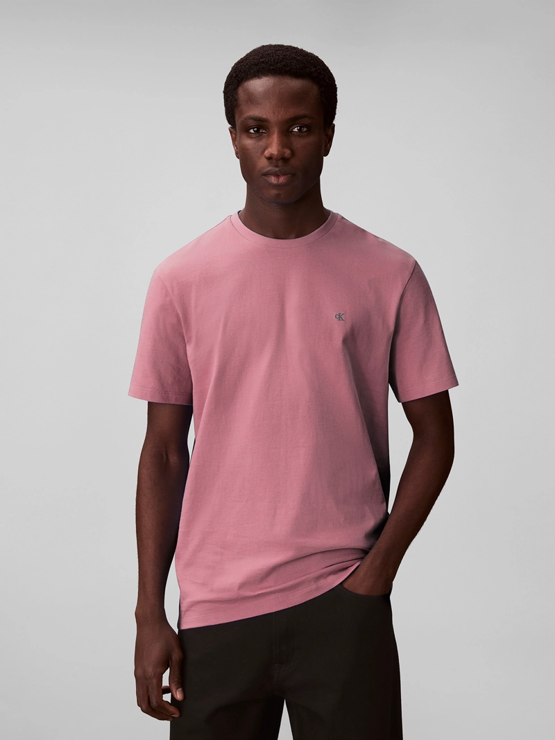 POLERA CLASICA CON MONOGRAMA - 1