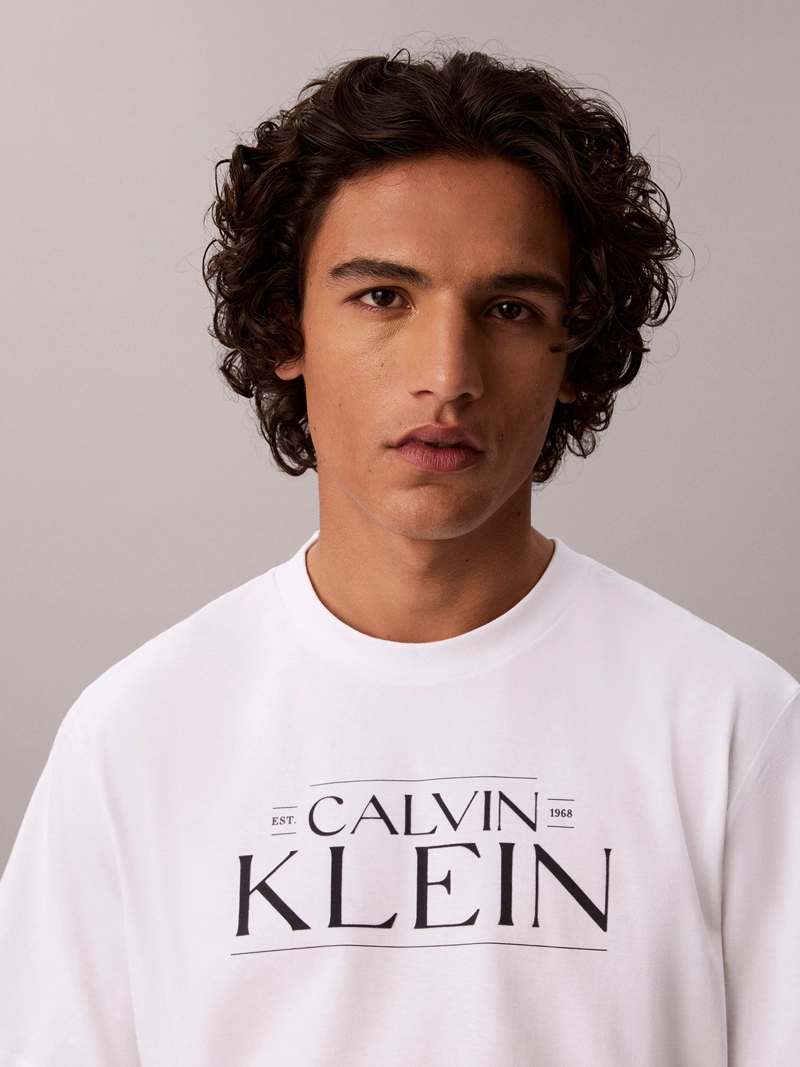 POLERA CON GRAFICO DE LOGO - 5