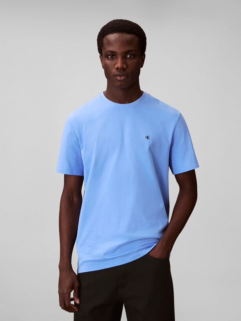 POLERA CLASICA CON MONOGRAMA - 1