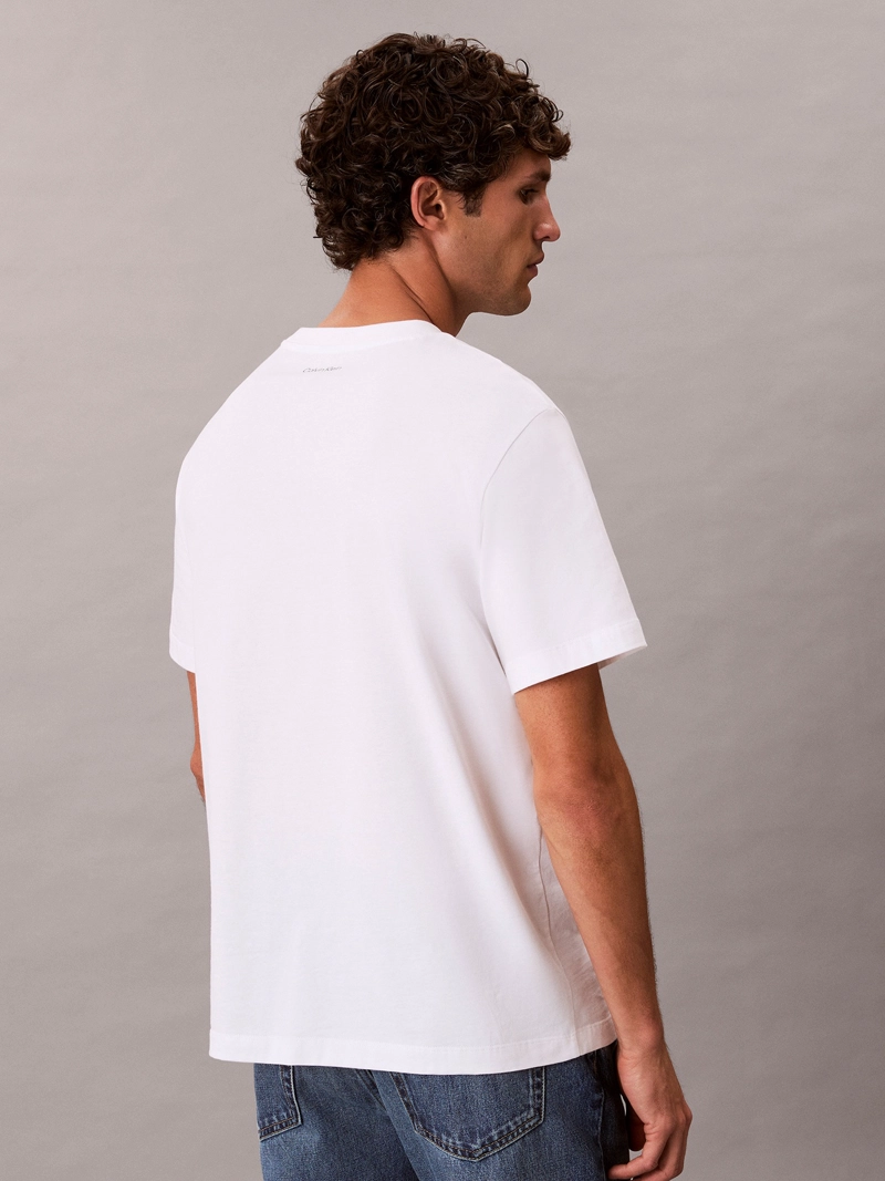 POLERA CON LOGO GRAFICO - 3