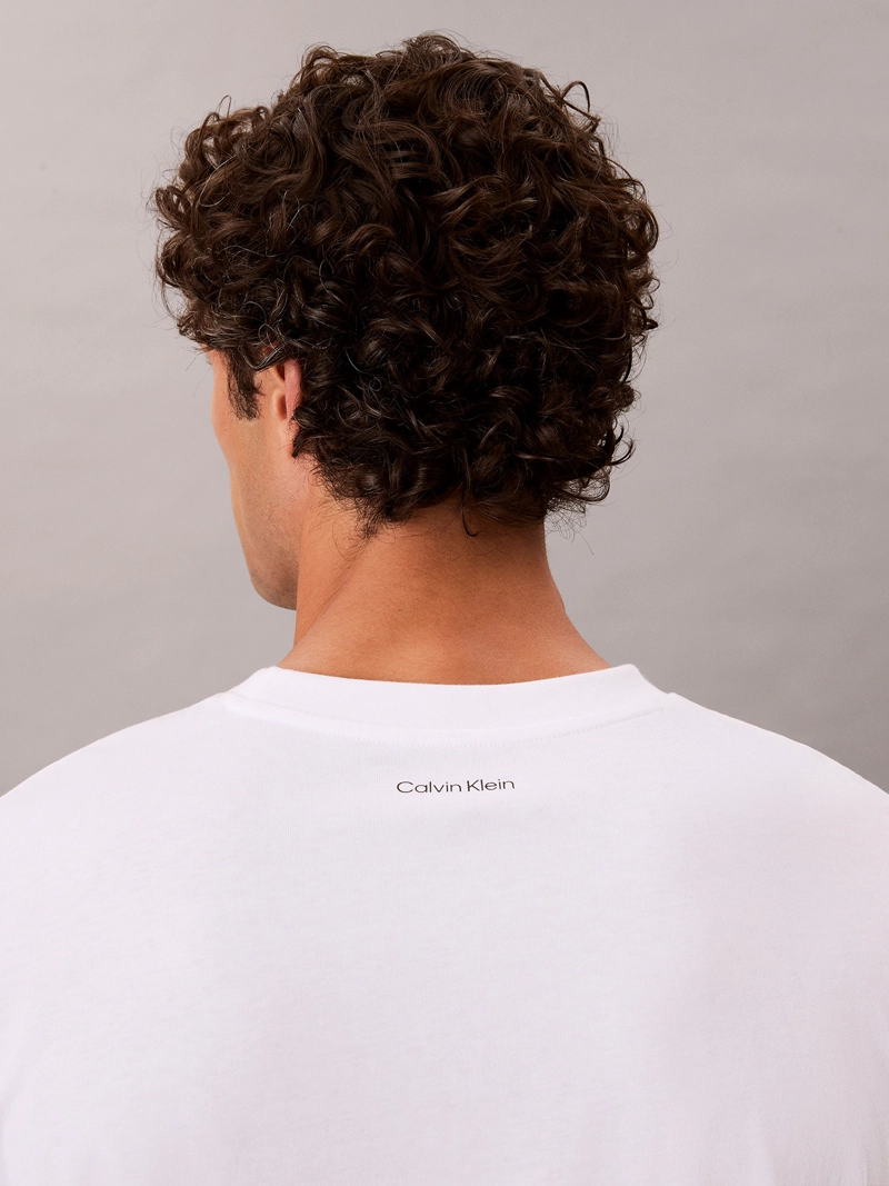 POLERA CON LOGO GRAFICO - 6