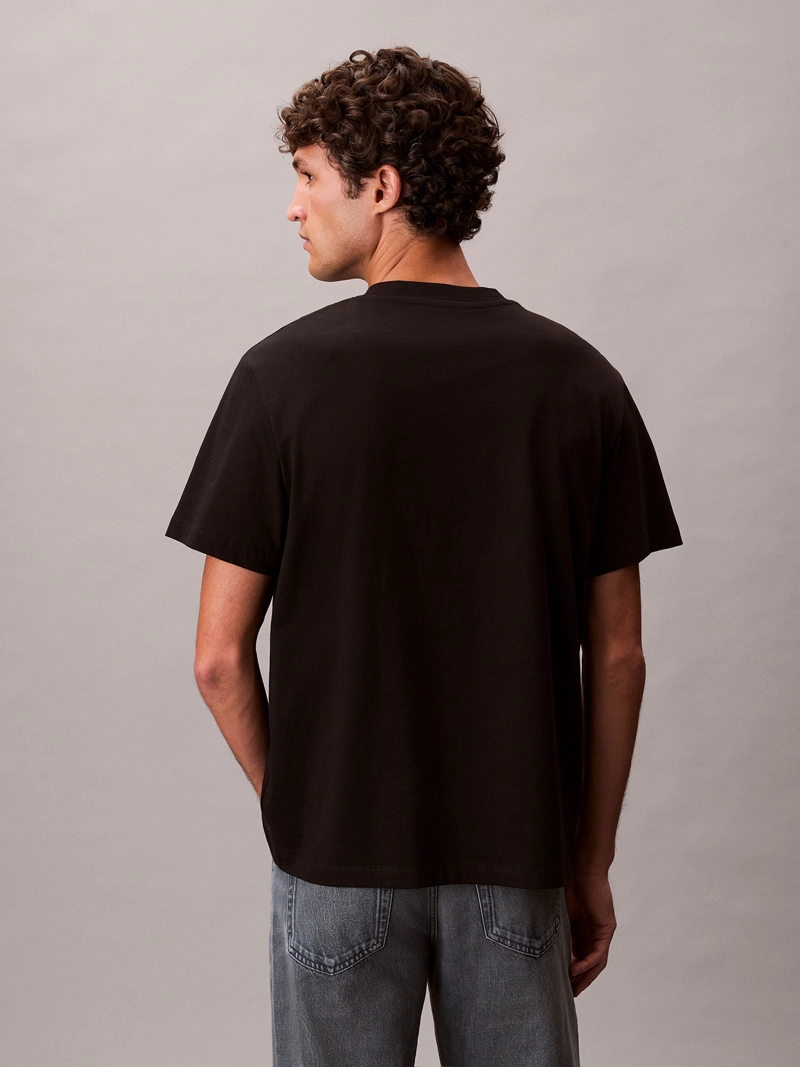 POLERA CON LOGO EN RELIEVE - 3