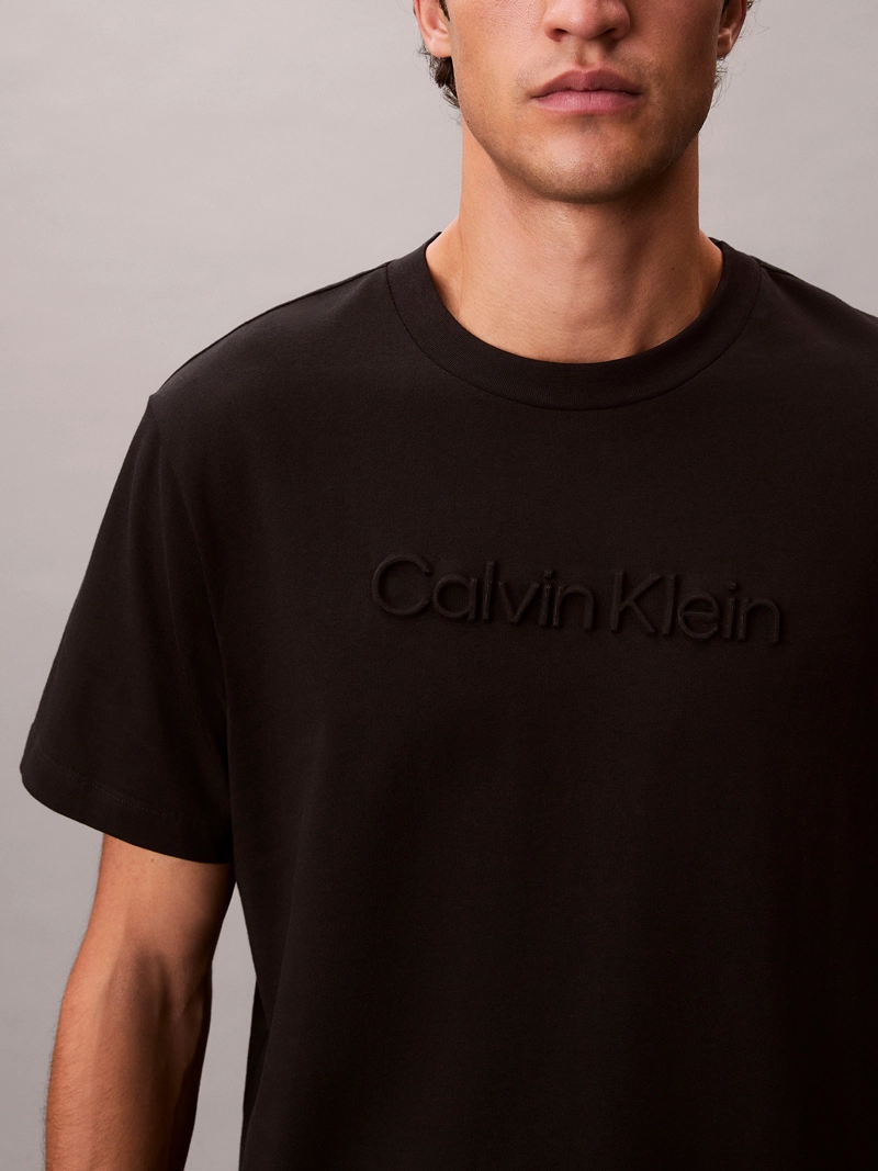 POLERA CON LOGO EN RELIEVE - 5