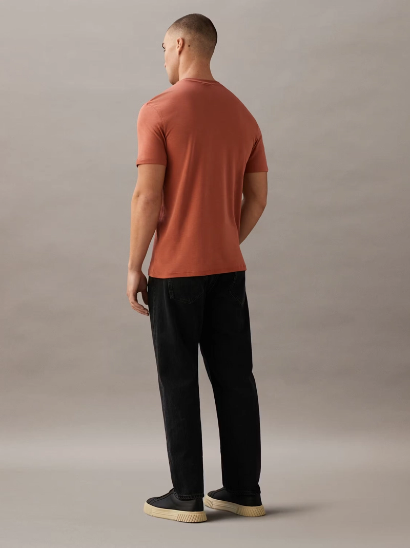 POLERA DE ALGODON SUPIMA CON LOGO BORDADO - 3