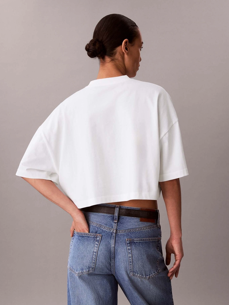 POLERA CROPPED BOXY CON LOGO - 3
