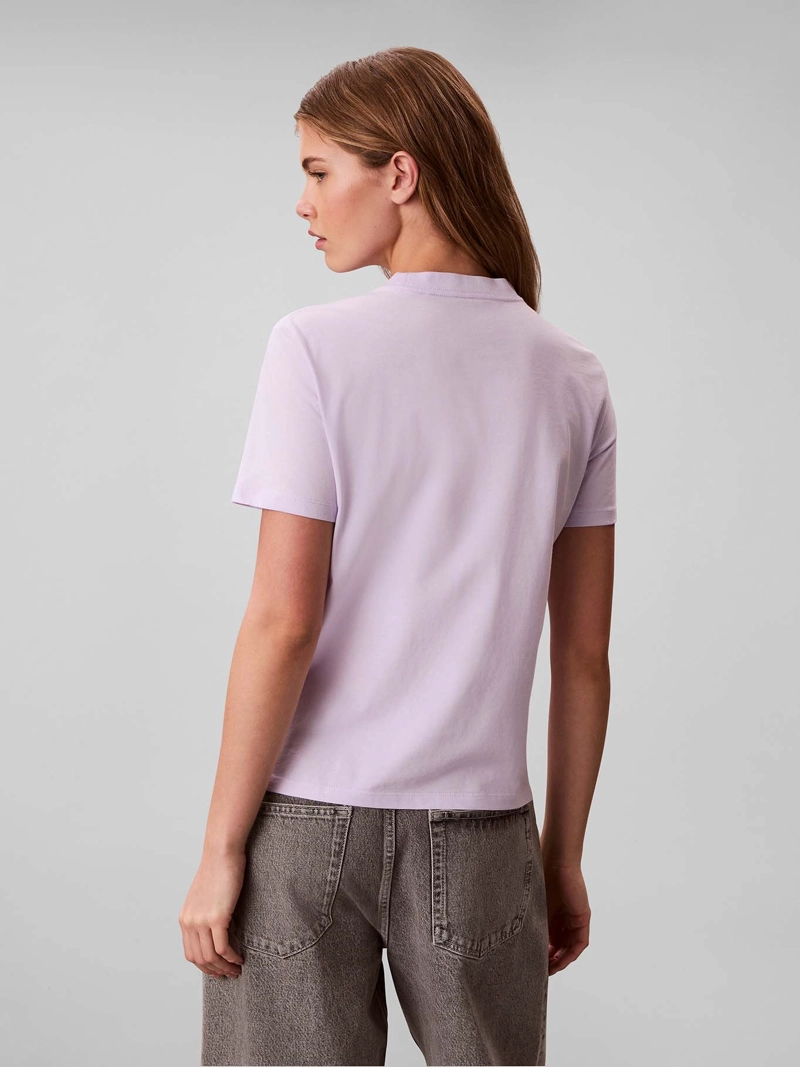 POLERA CLASICA CON MONOLOGO - 3
