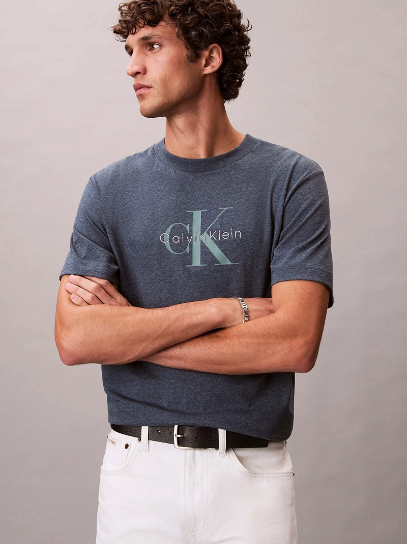 POLERA HERO MONOLOGO - 4