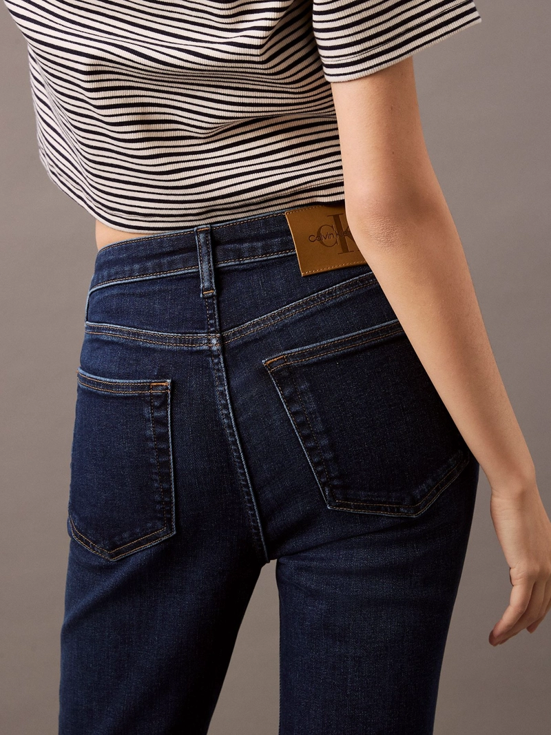 JEANS SKINNY DE TALLE MEDIO - 4
