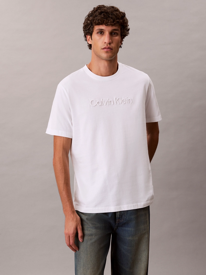 POLERA CON LOGO EN RELIEVE - 1