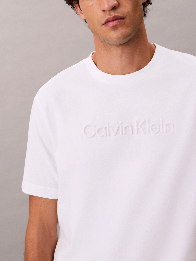 POLERA CON LOGO EN RELIEVE - 5