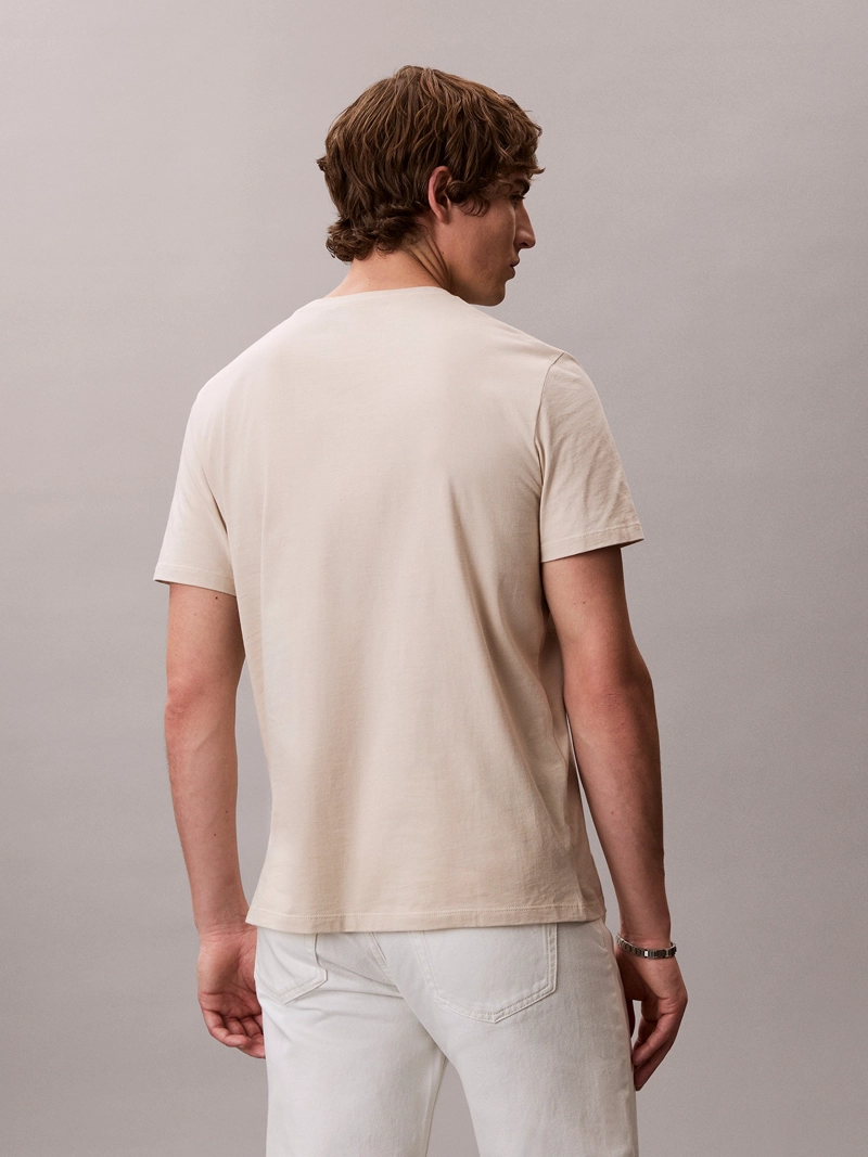 POLERA CON GRAFICO ESTAMPADO MICRO MONOLOGO - 3