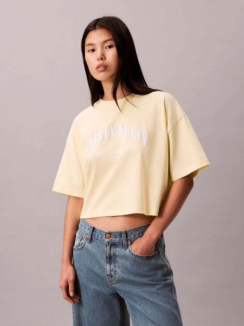 POLERA CROPPED BOXY CON LOGO - 1