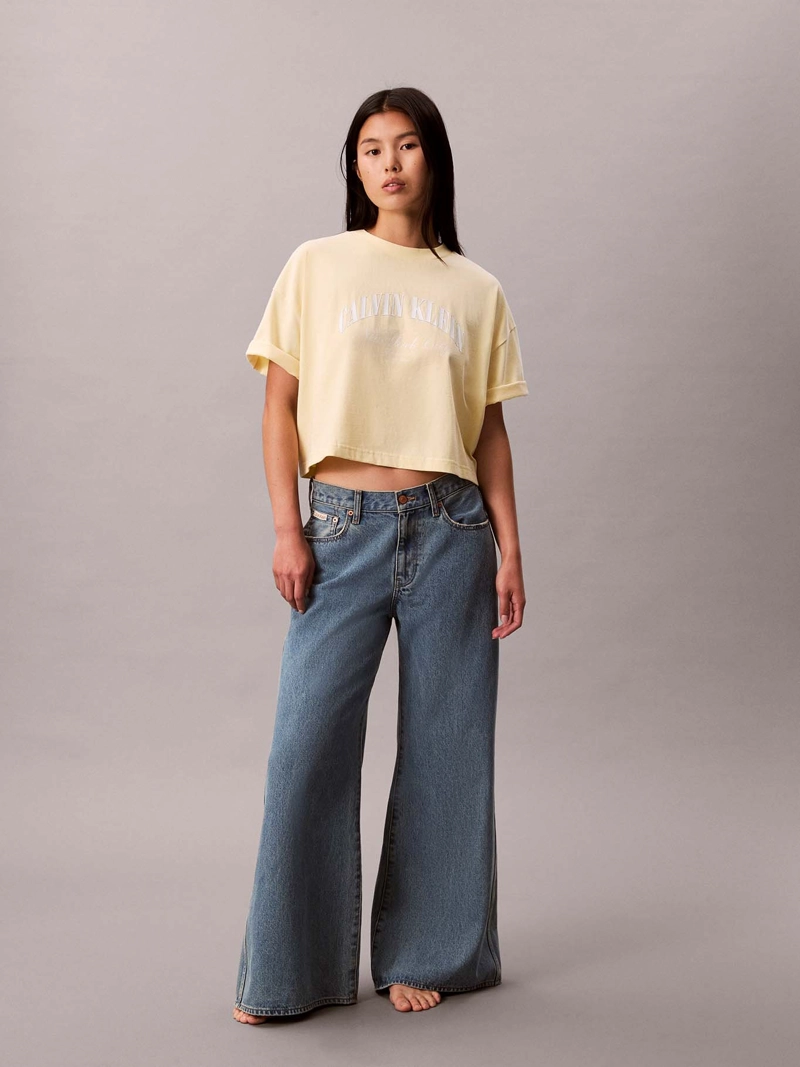 POLERA CROPPED BOXY CON LOGO - 2